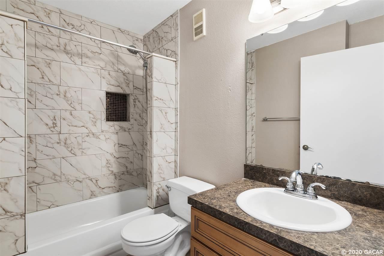 3705 Southwest 27th Street, Unit 528 Gainesville, FL 32608 - Photo 11 of 22