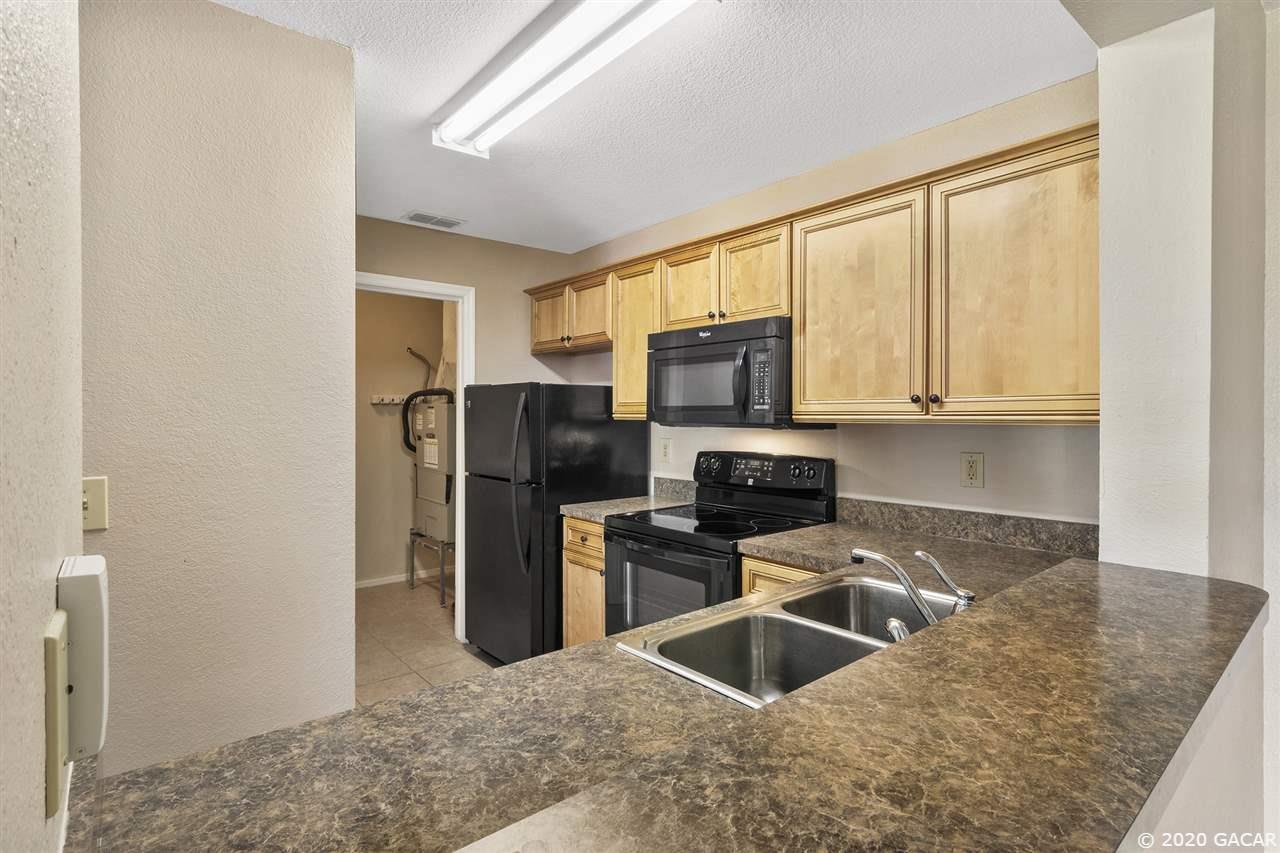 3705 Southwest 27th Street, Unit 528 Gainesville, FL 32608 - Photo 6 of 22