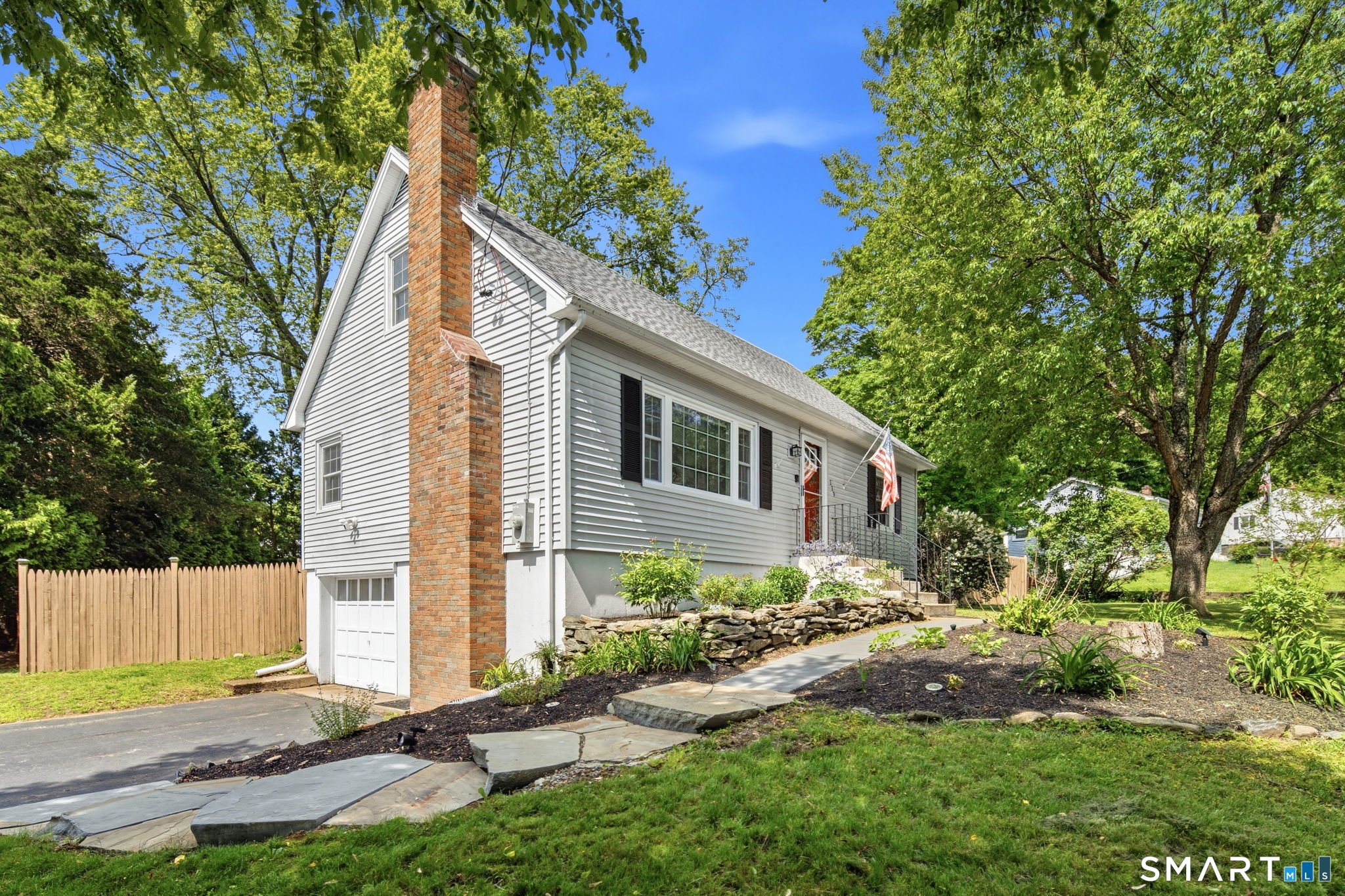 229 Old Salem Road Norwich, CT 06360 - Photo 4 of 35