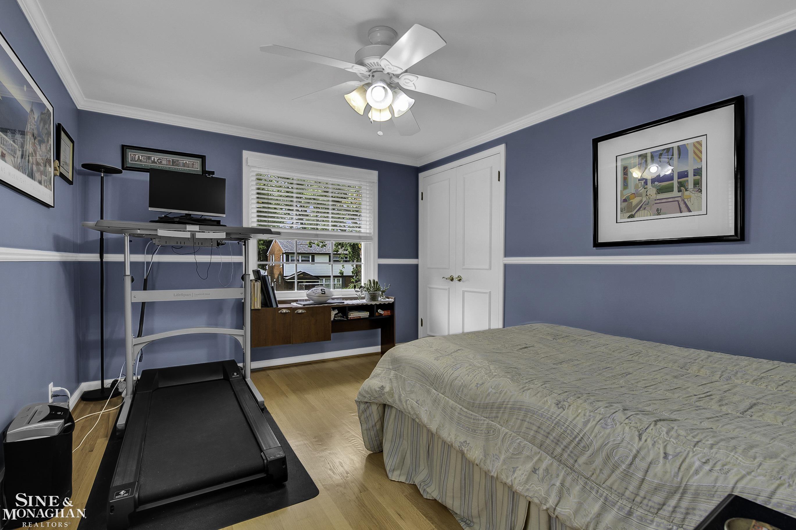 1956 Severn Road Grosse Pointe, MI 48236 - Photo 22 of 40 50126330-21.JPG
