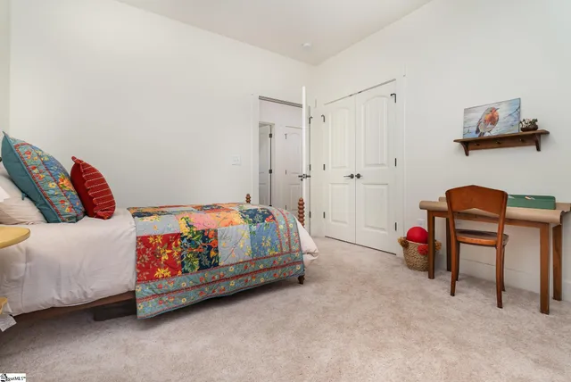 $459,999 | 117 East Peninsula Drive, Laurens, SC 29360