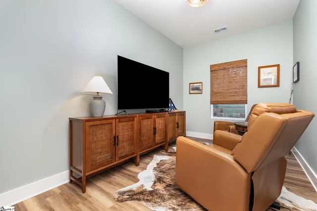 $459,999 | 117 East Peninsula Drive, Laurens, SC 29360