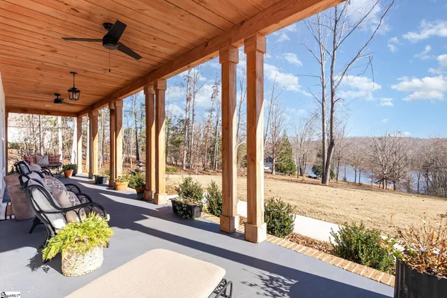 $459,999 | 117 East Peninsula Drive, Laurens, SC 29360