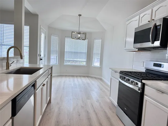 $1,800 | 360 Atlantis, Kyle, TX 78640