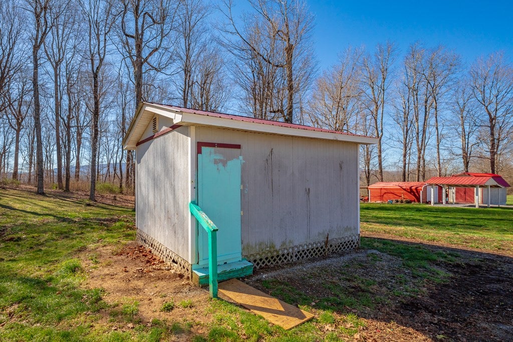 1504 Davis Valley Road Rural Retreat, VA 24368 - Photo 49 of 60 Gallery Image 49