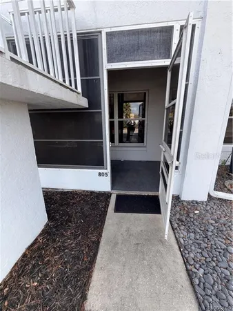 a view of entryway and hall