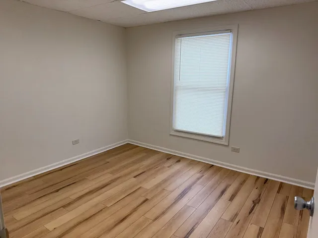 $2,100 | 328 Kirkwood Circle, Unit 328, Bolingbrook, IL 60440