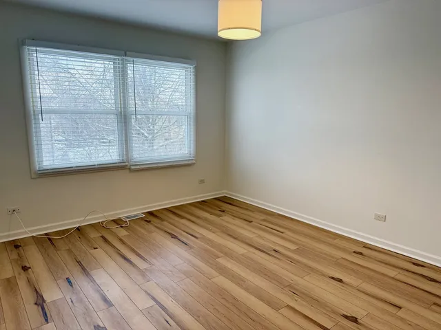 $2,100 | 328 Kirkwood Circle, Unit 328, Bolingbrook, IL 60440