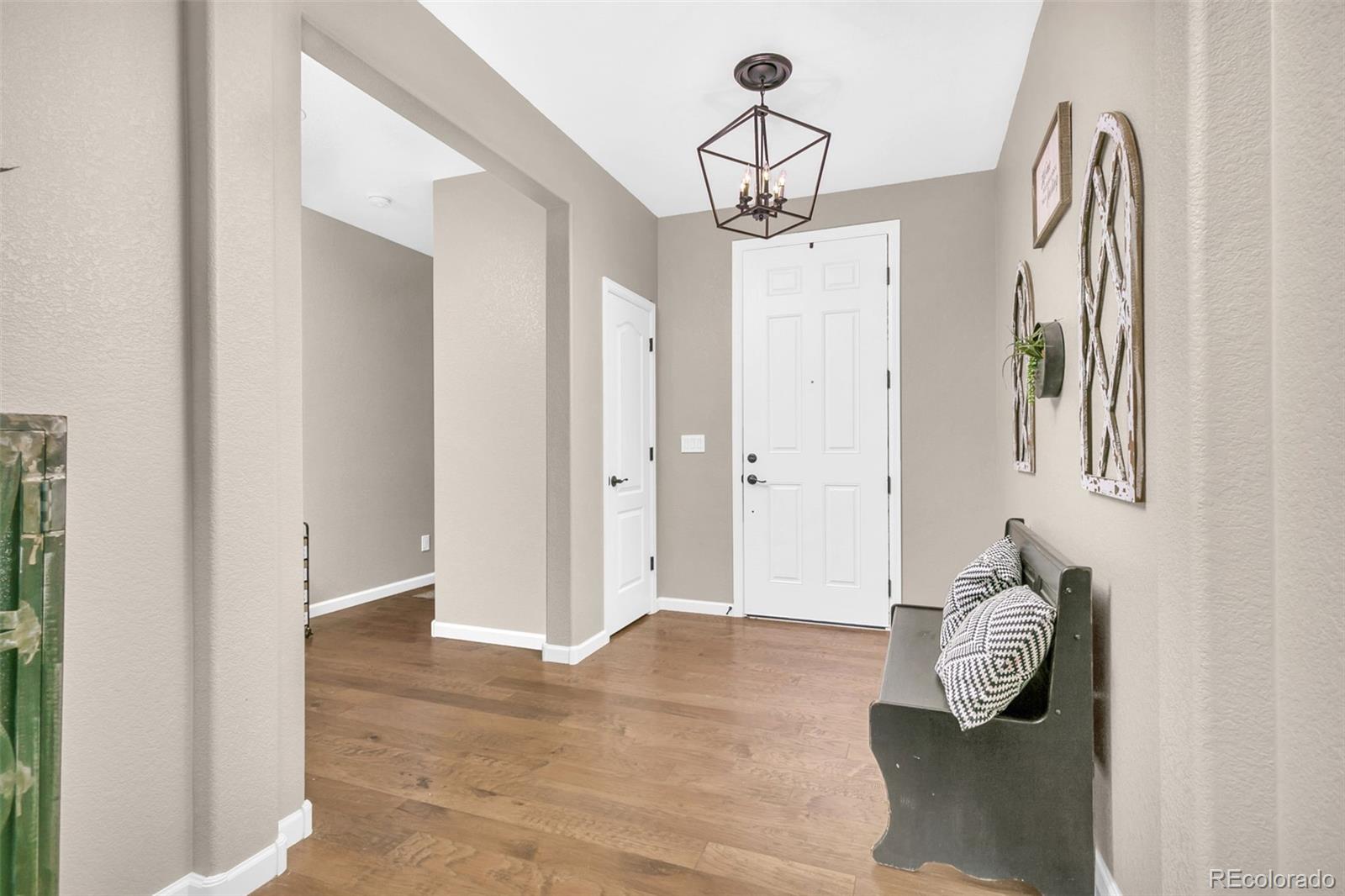 5788 Desert Inn Loop Elizabeth, CO 80107 - Photo 4 of 28 Gallery Image 4
