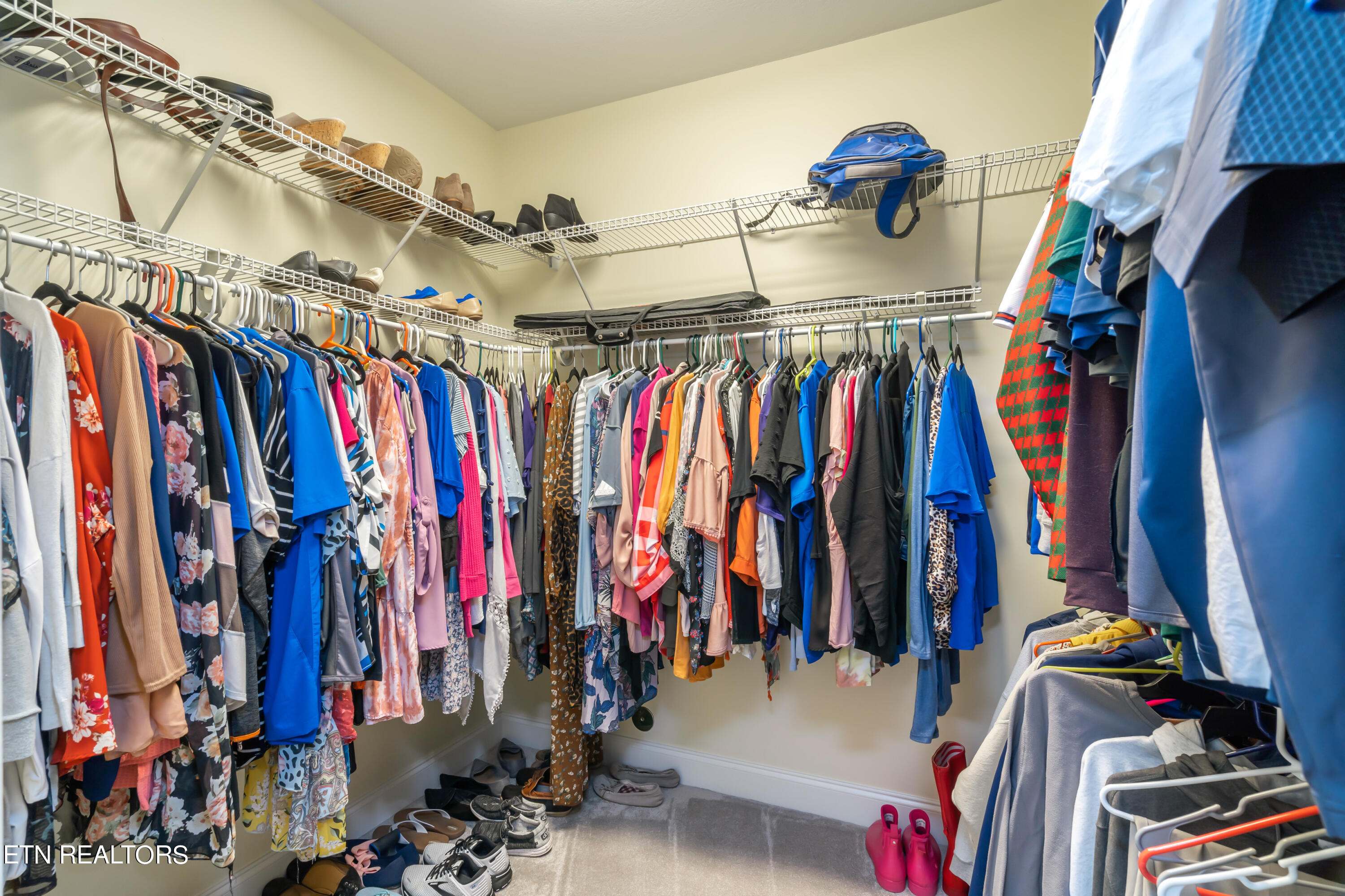 107 Fallberry Street Oak Ridge, TN 37830 - Photo 24 of 60 Walk In Closet