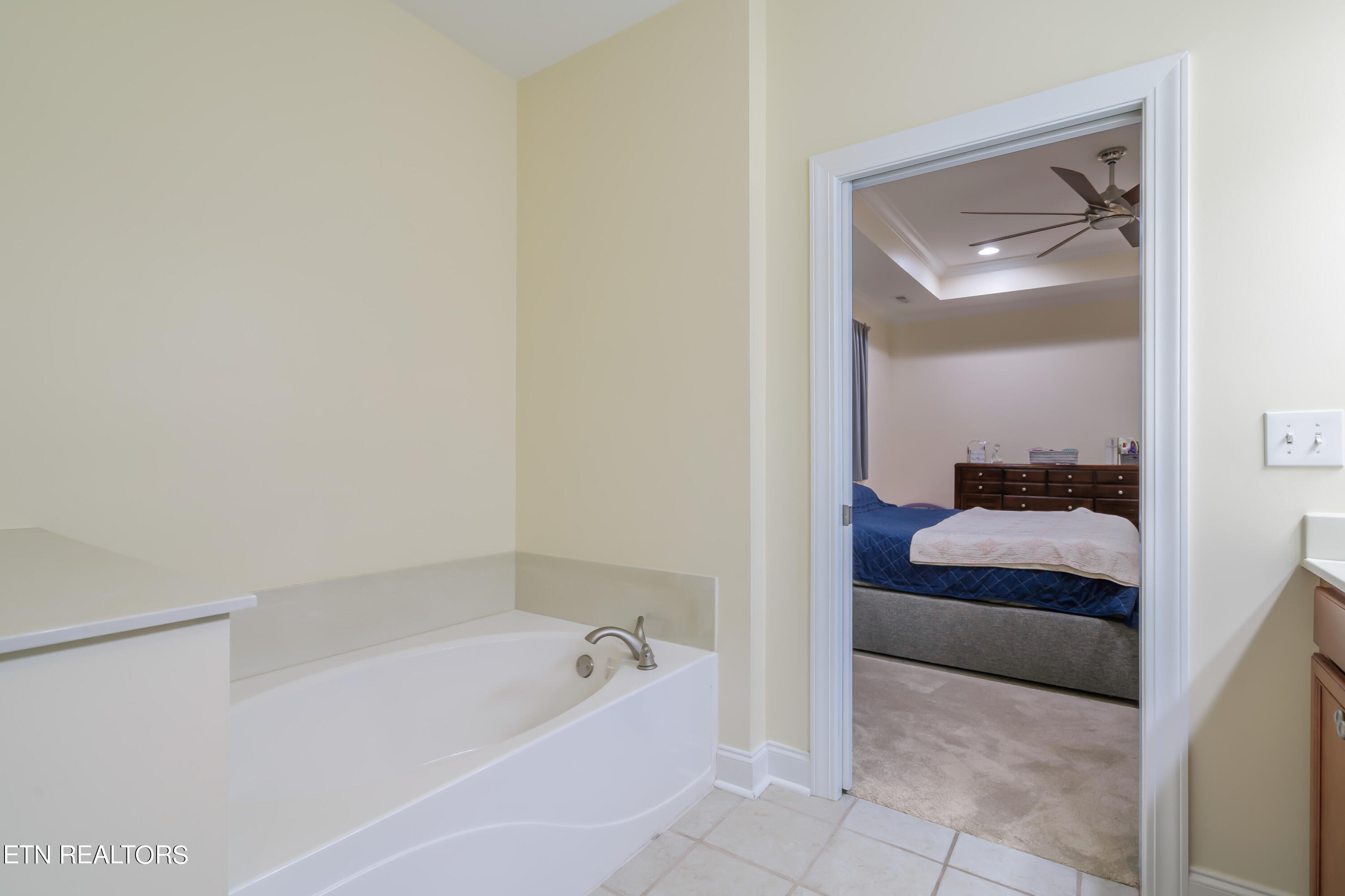 107 Fallberry Street Oak Ridge, TN 37830 - Photo 27 of 60 Soaker Tub
