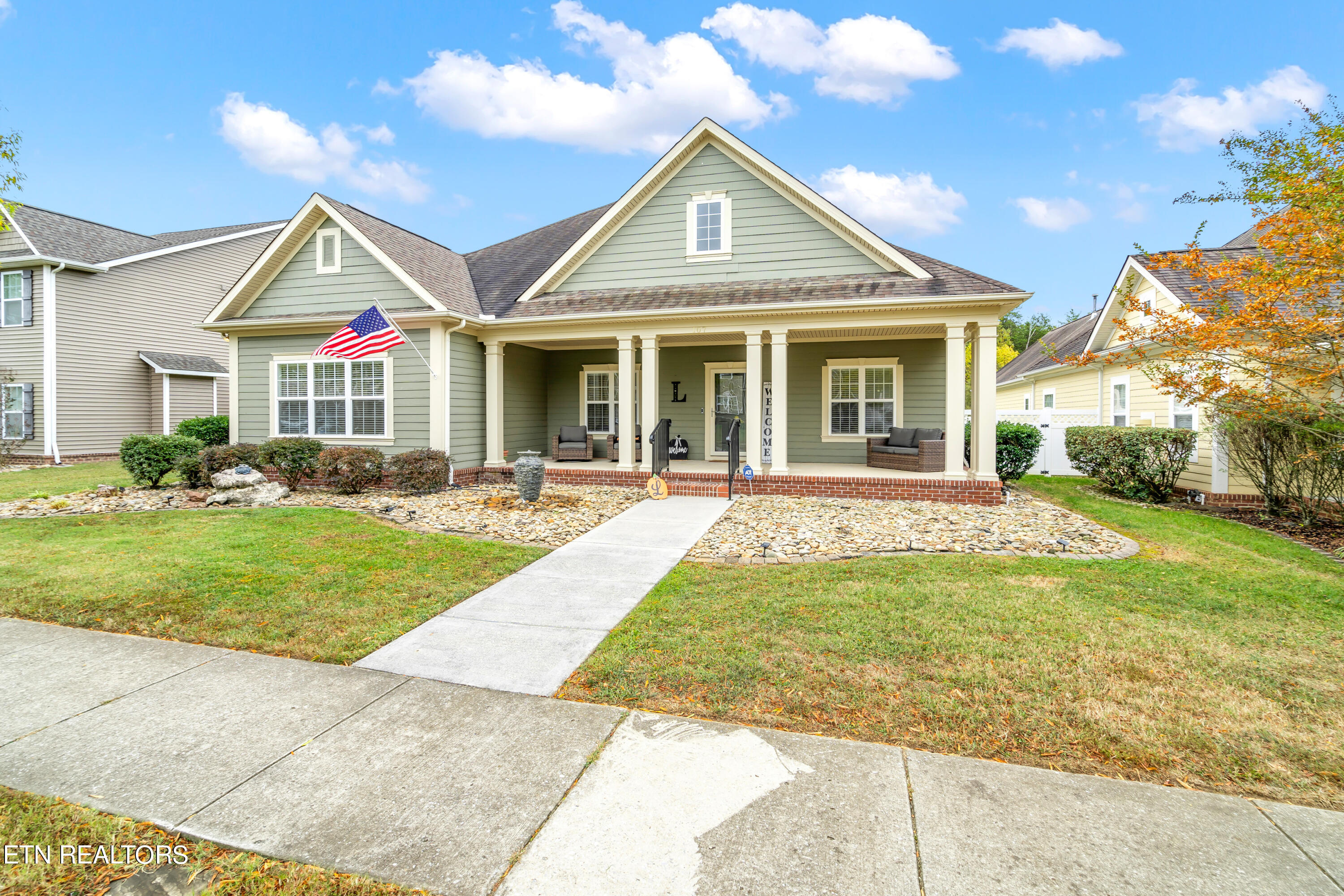 107 Fallberry Street Oak Ridge, TN 37830 - Photo 3 of 60 107 Fallberry Street-3