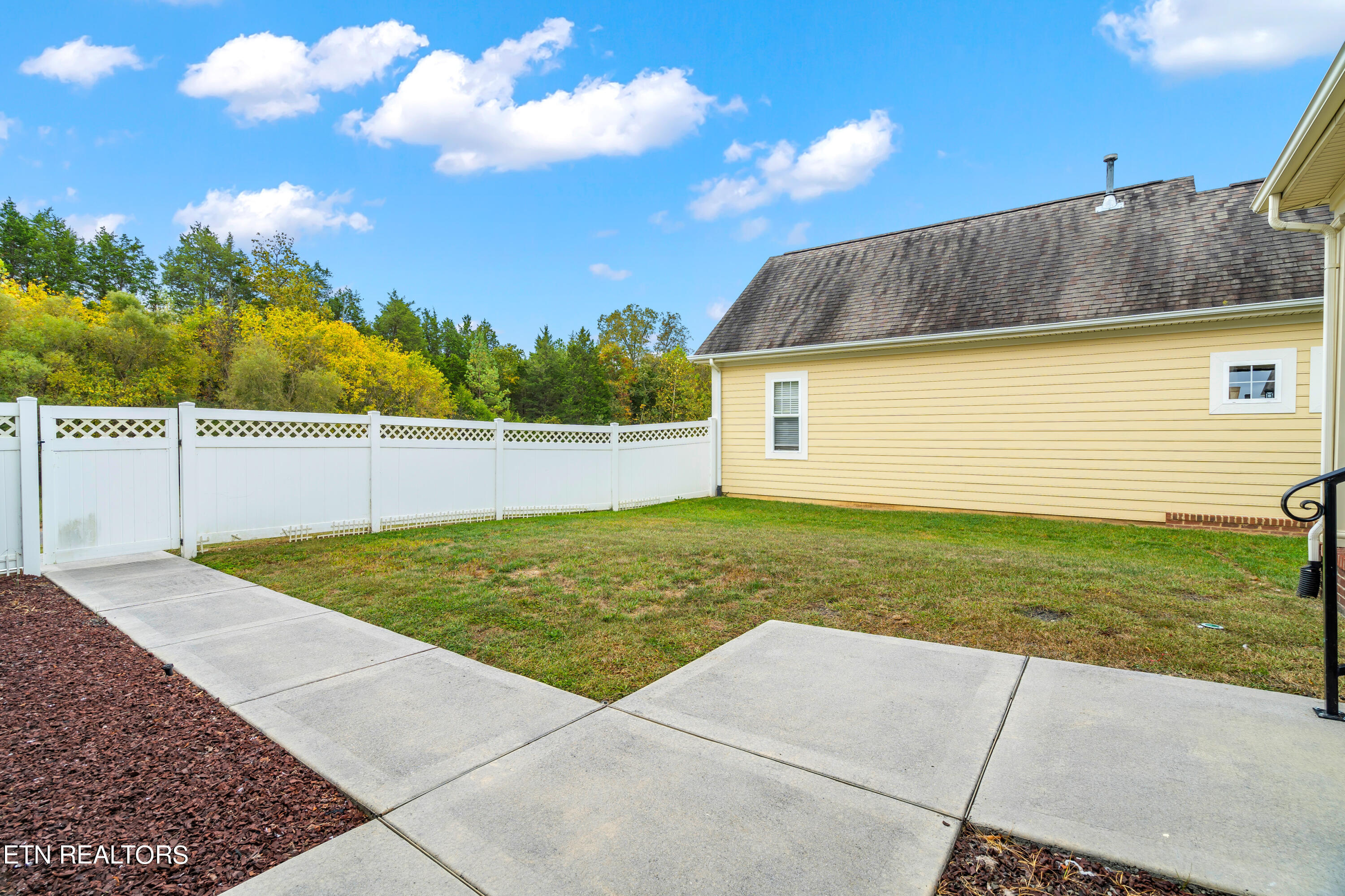 107 Fallberry Street Oak Ridge, TN 37830 - Photo 37 of 60 Fenced Yard