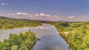 107 Fallberry Street Oak Ridge, TN 37830 - Photo 54 of 60 14. 21.5 Miles of Shoreline