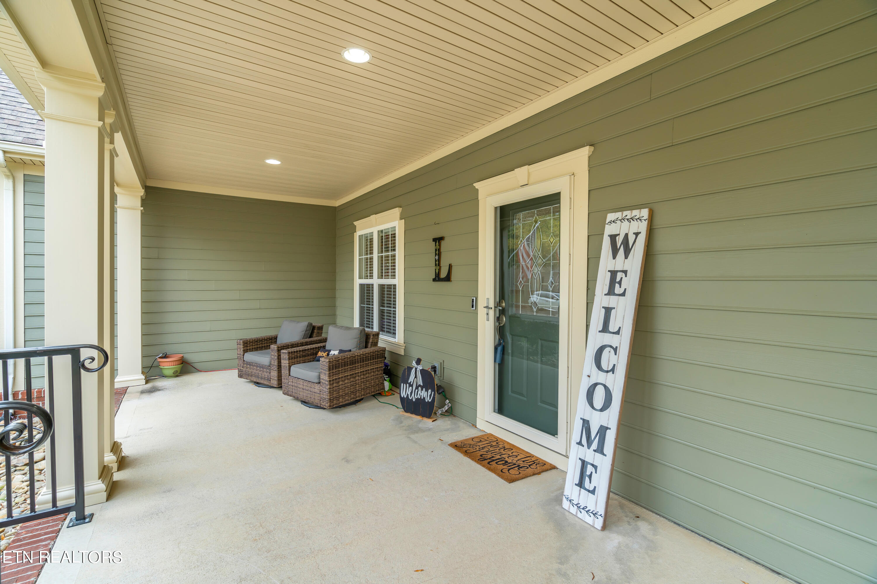 107 Fallberry Street Oak Ridge, TN 37830 - Photo 8 of 60 107 Fallberry Street-9