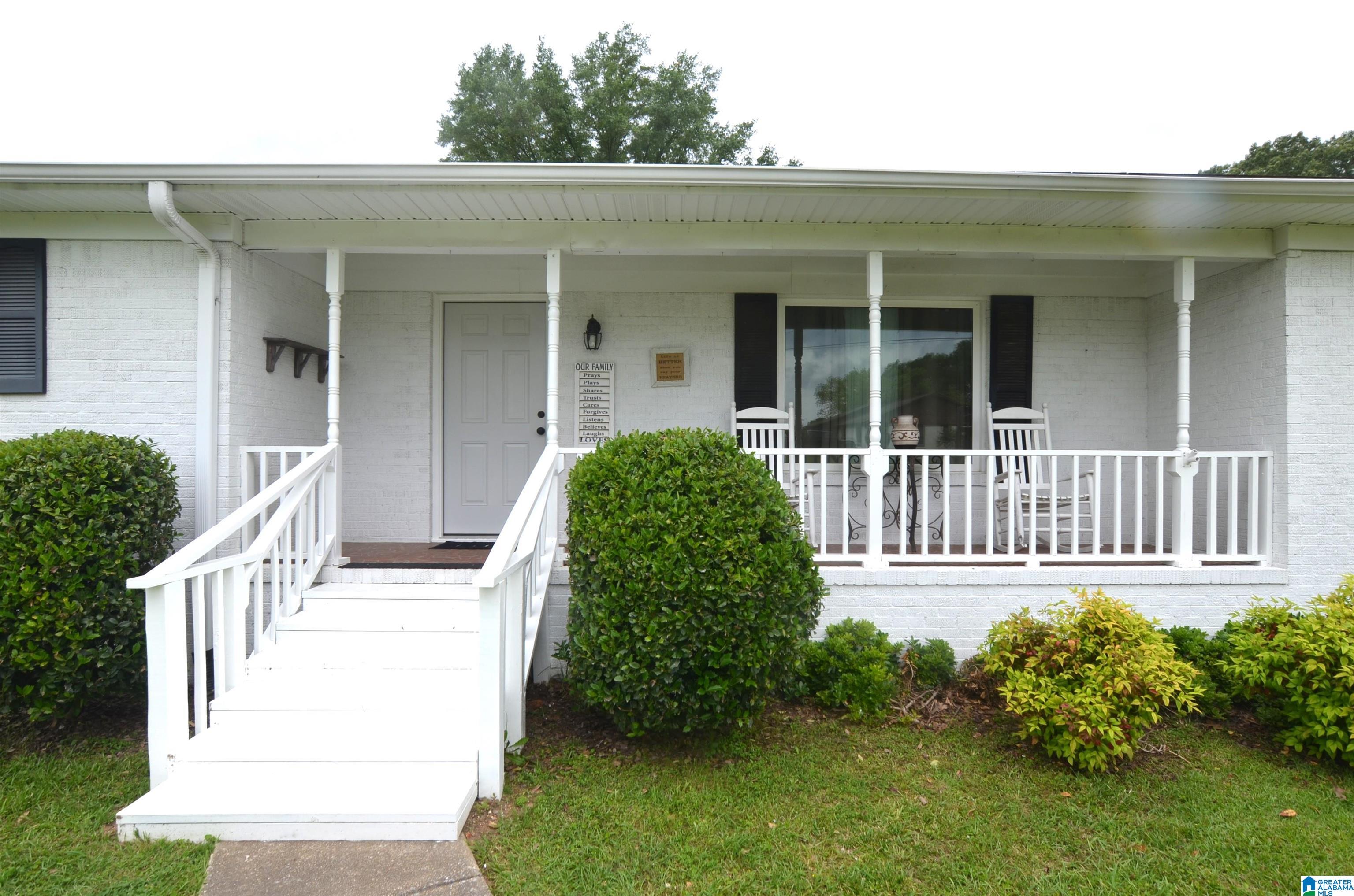 506 12th Street Southwest Alabaster, AL 35007 - Photo 4 of 48