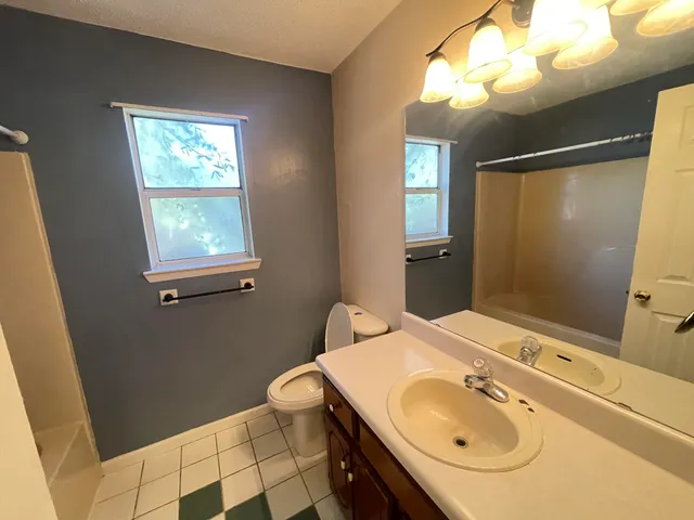 $1,500 | 117 Hollow Cove, Crestview, FL 32539