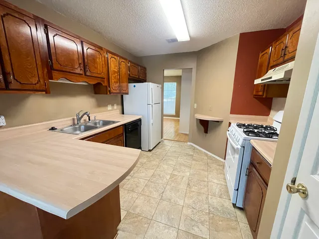 $1,500 | 117 Hollow Cove, Crestview, FL 32539