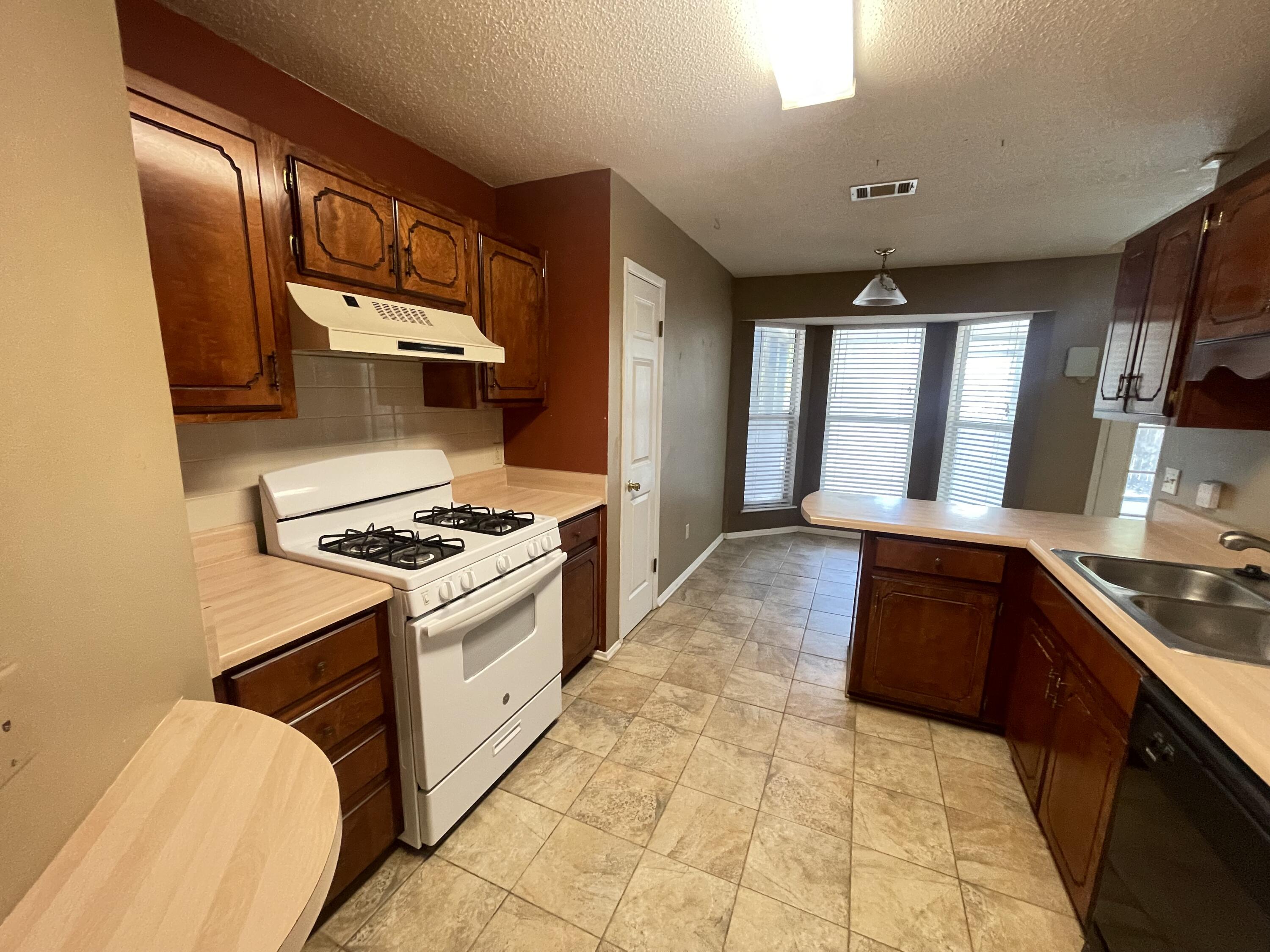 117 Hollow Cove Crestview, FL 32539 - Photo 8 of 21 IMG_2822