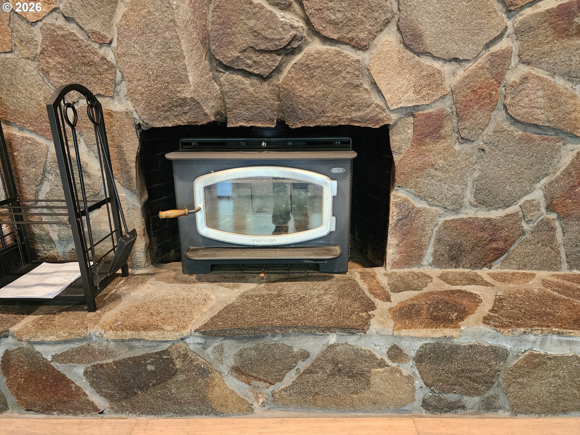 26383 South Meridian Road Aurora, OR 97002 - Photo 16 of 46 Fireplace Insert