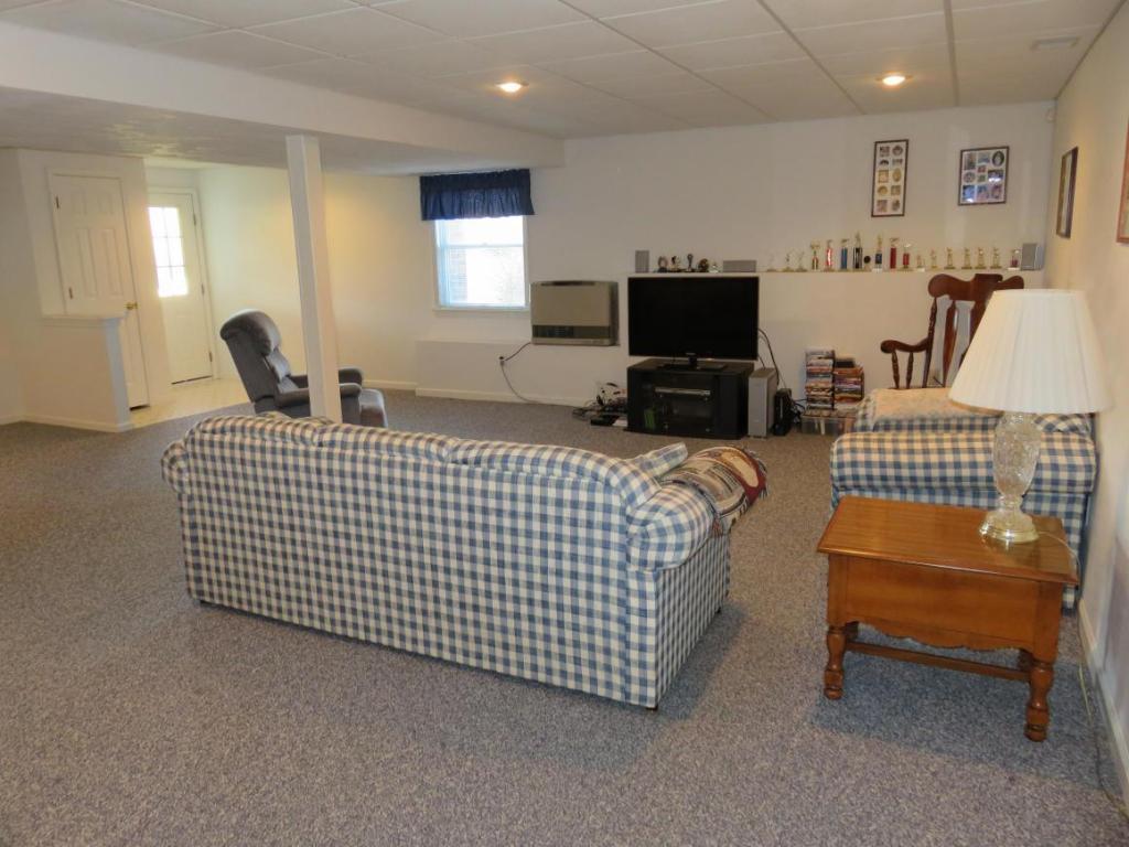 501 Castleman Road Vestal, NY 13850 - Photo 16 of 24 Gallery Image 16
