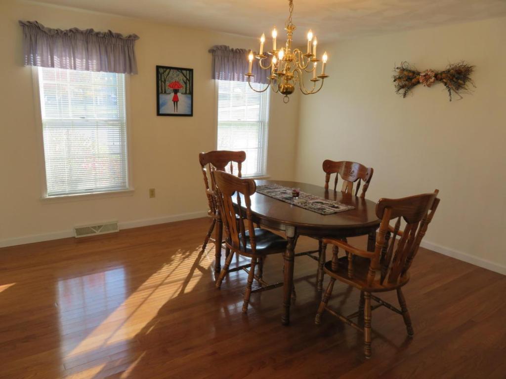 501 Castleman Road Vestal, NY 13850 - Photo 4 of 24 Gallery Image 4