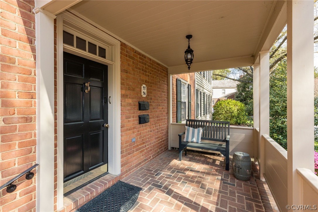 6161 River Road, Unit 37 Richmond, VA 23226 - Photo 3 of 24 a porch with seating space