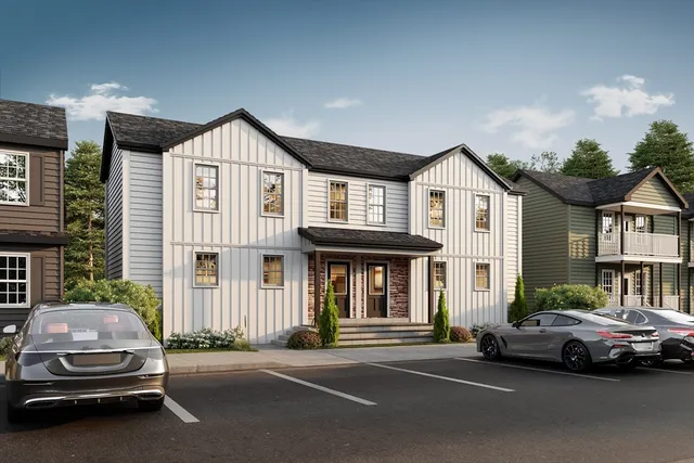 $2,595 | 480 Wareham Street, Unit 8, Middleboro, MA 02346