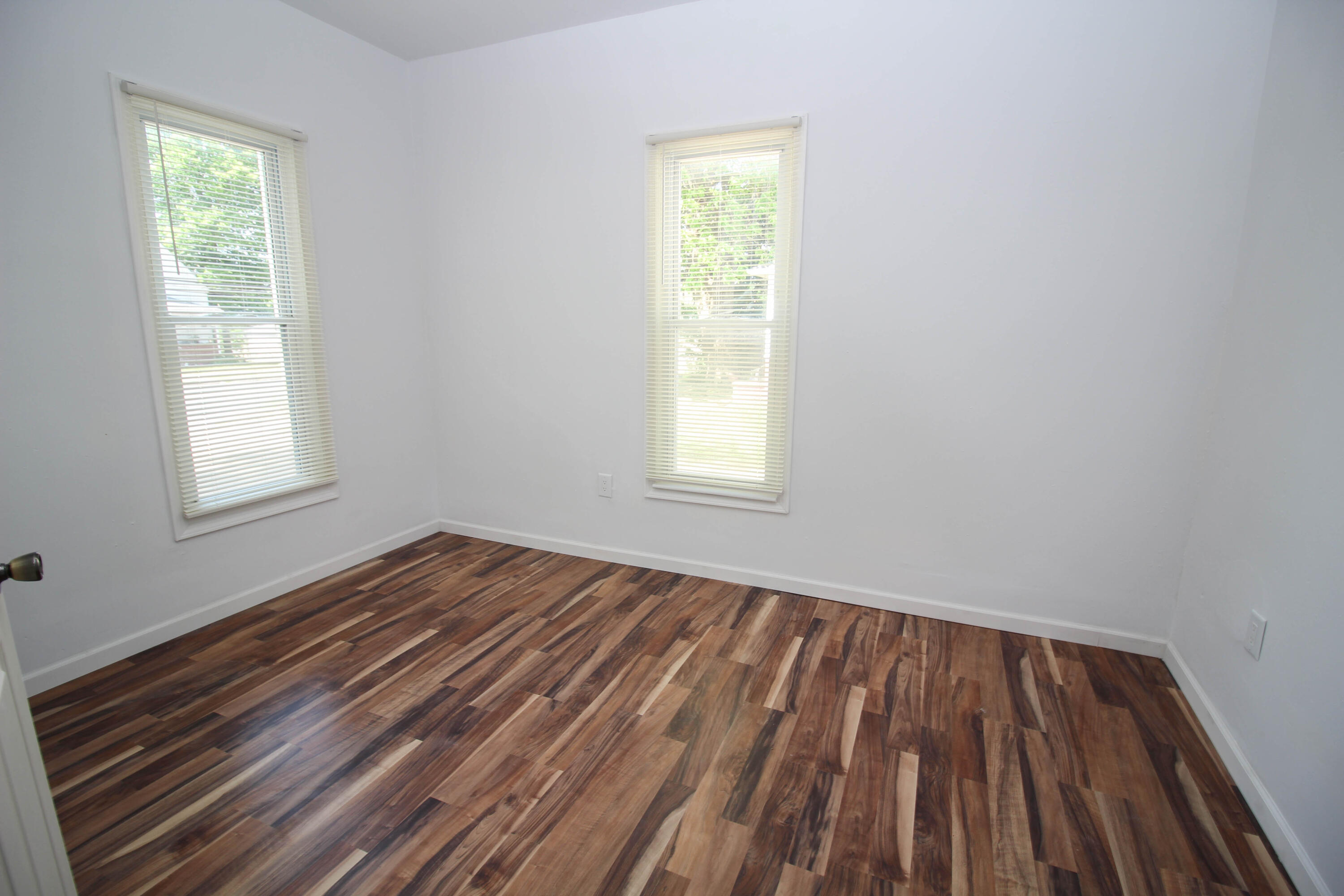 188 East Michigan Avenue Three Rivers, MI 49093 - Photo 10 of 22 E Michigan-10