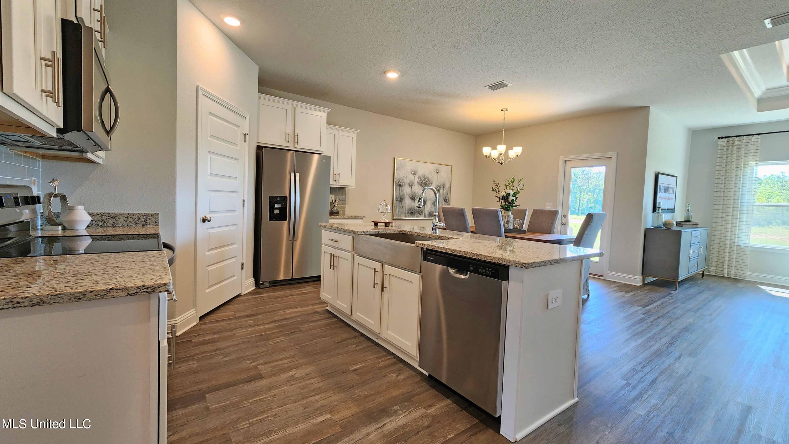 14212 Quill Avenue Biloxi, MS 39532 - Photo 10 of 24 014_