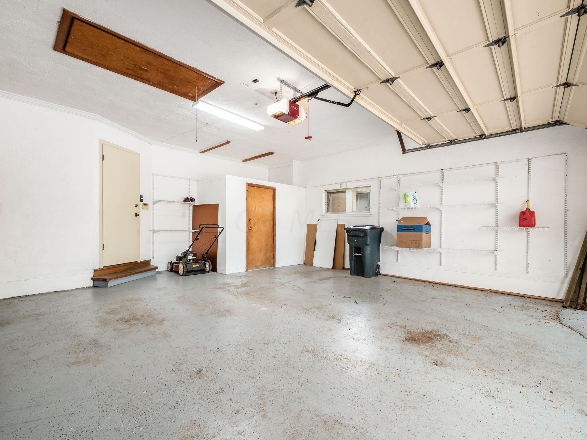 2800 Elginfield Road Columbus, OH 43220 - Photo 32 of 48