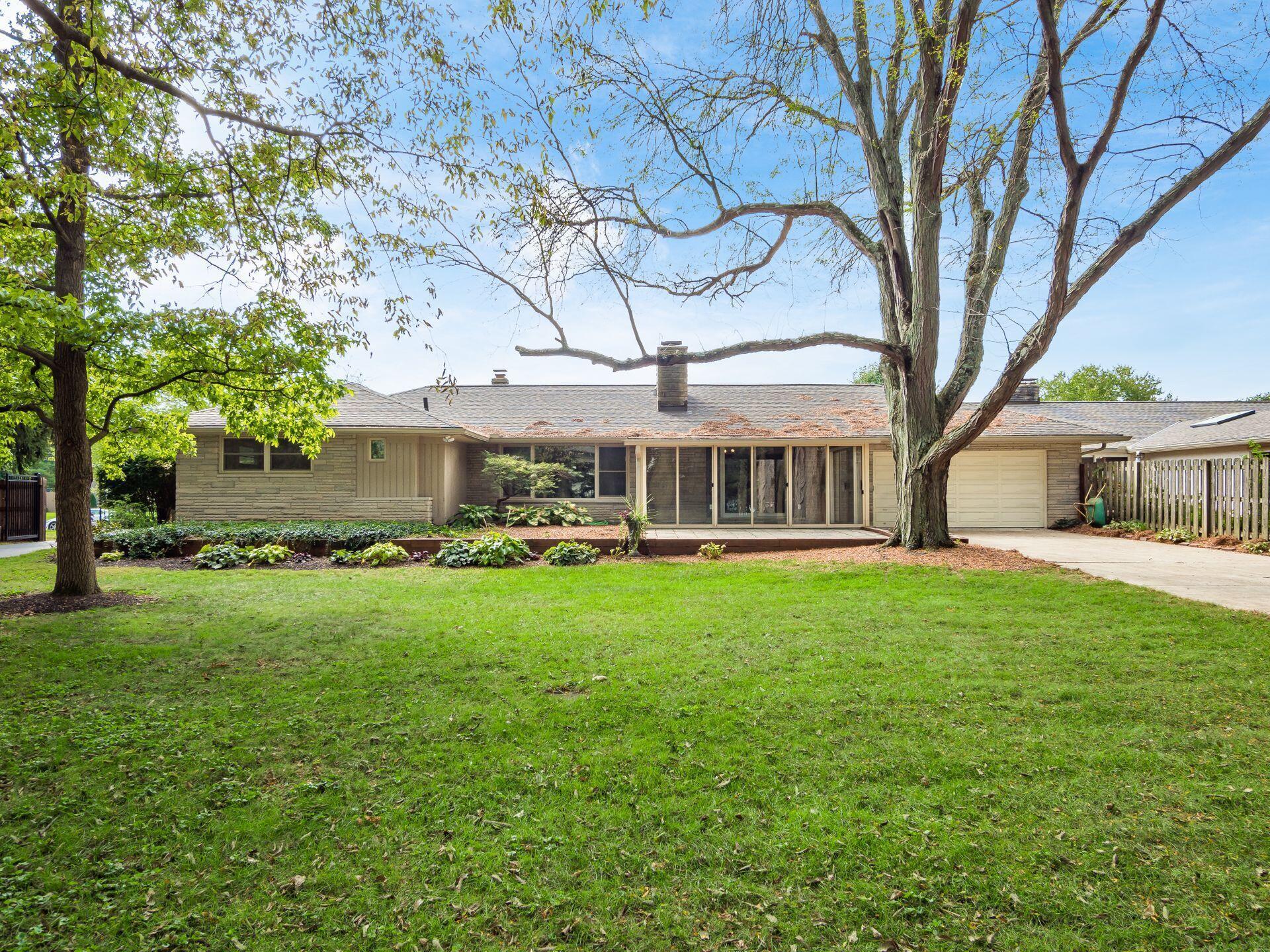 2800 Elginfield Road Columbus, OH 43220 - Photo 46 of 48