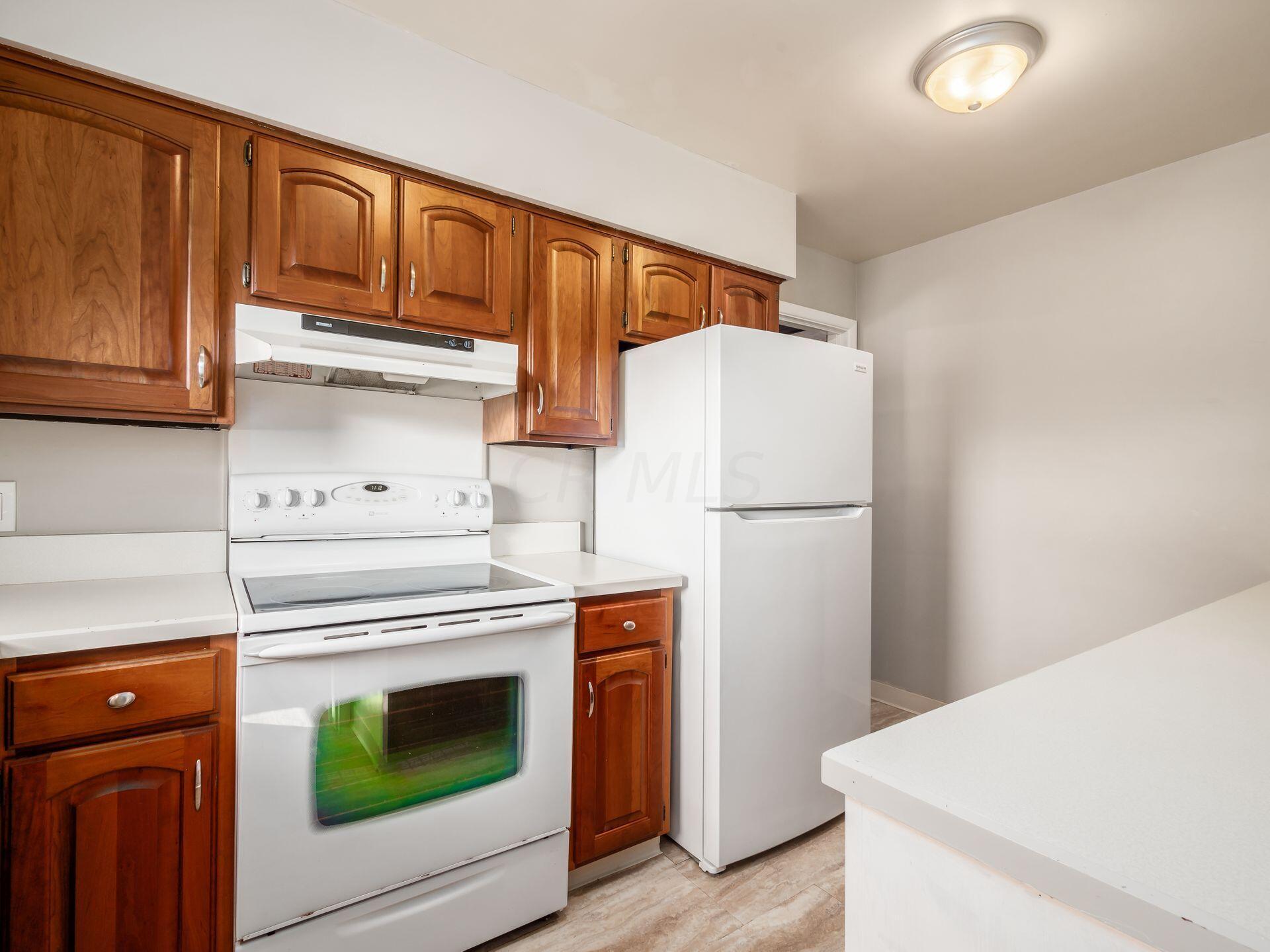 2800 Elginfield Road Columbus, OH 43220 - Photo 7 of 48