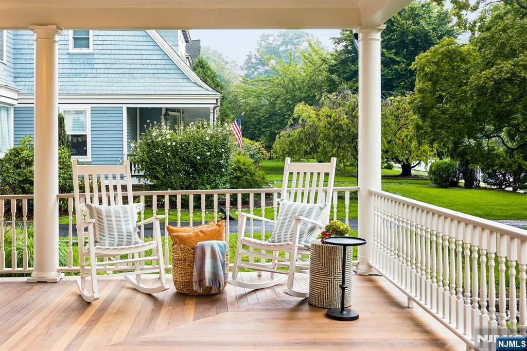 26 Appleton Place Glen Ridge, NJ 07028 - Photo 4 of 50 Gallery Image 4