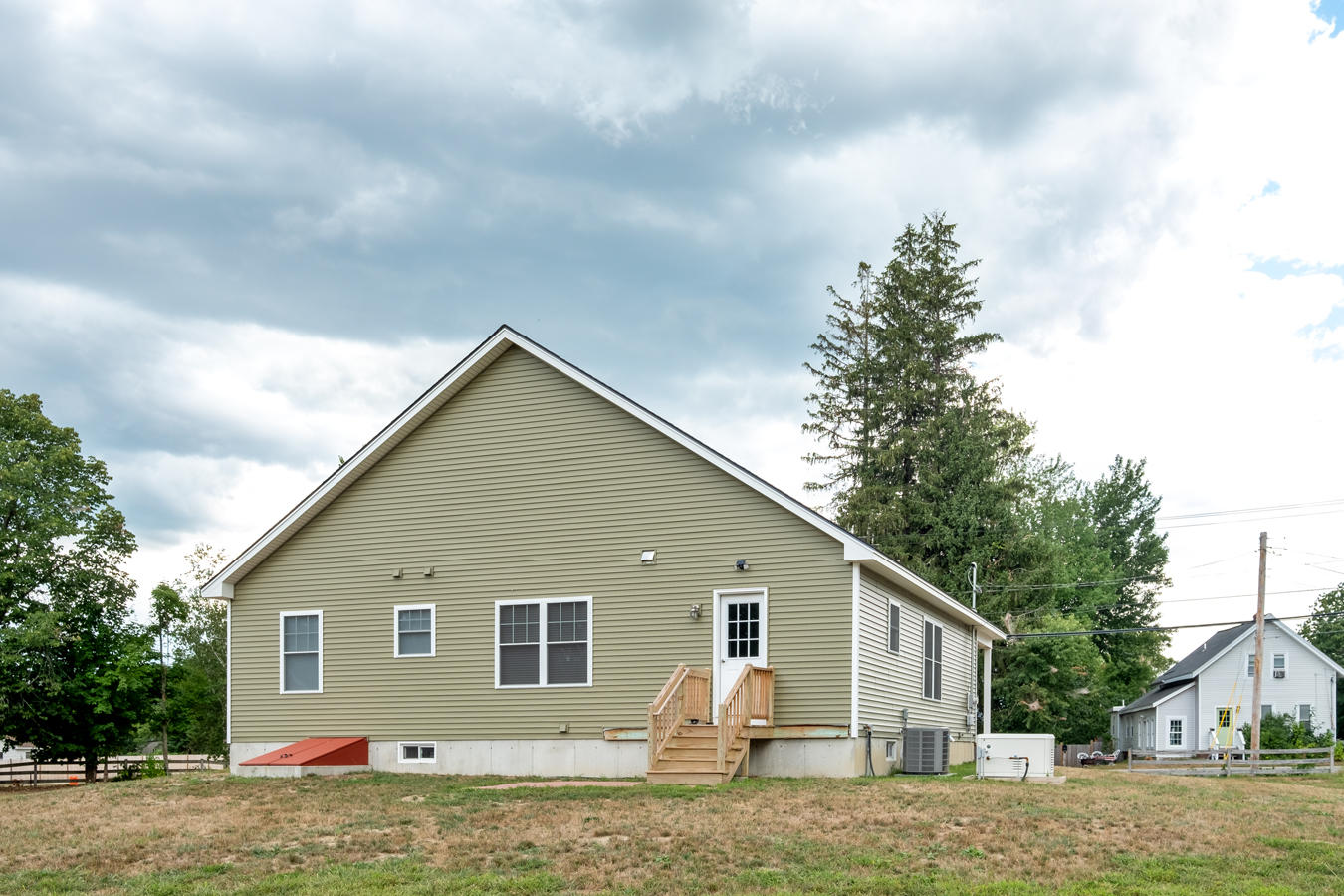 72 Sullivan Street Berwick, ME 03901 - Photo 23 of 26 Exterior Side View