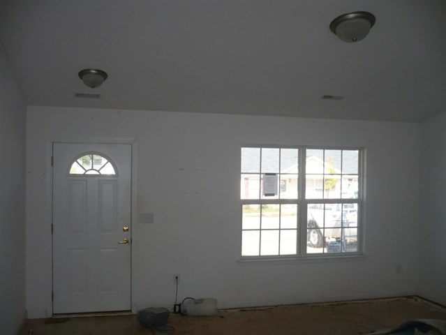 211 Riverbreeze Road Greenville, SC 29611 - Photo 3 of 5 Gallery Image 3