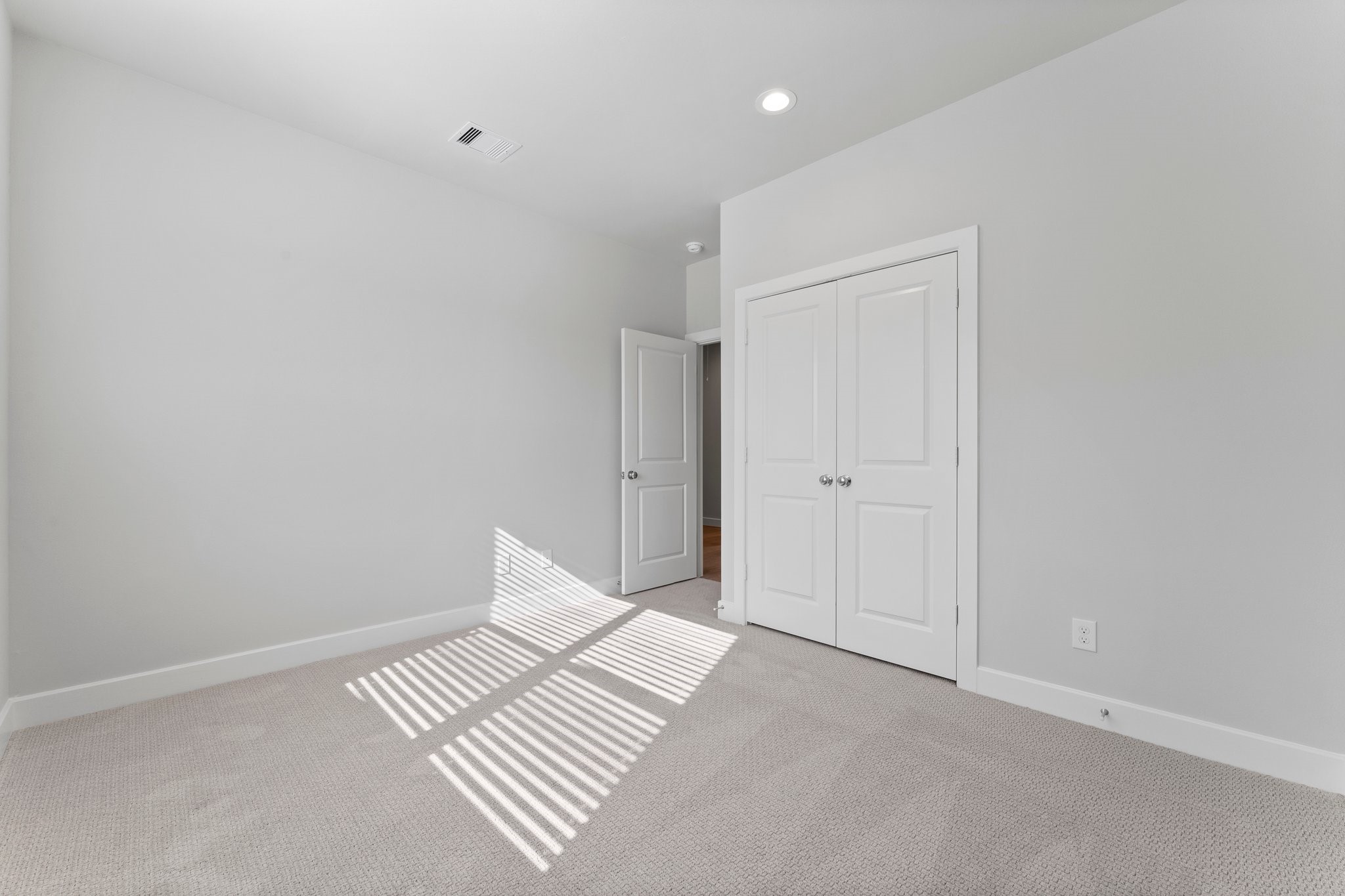 5904 Jasper Jones Way Houston, TX 77091 - Photo 17 of 37 a view of wooden floor