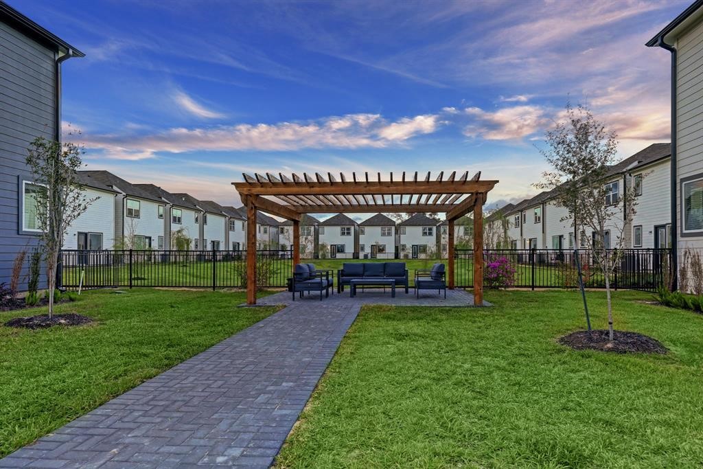 5904 Jasper Jones Way Houston, TX 77091 - Photo 31 of 37 a view of a house with a big yard