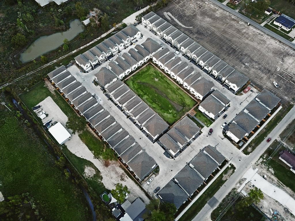 5904 Jasper Jones Way Houston, TX 77091 - Photo 33 of 37 an aerial view of a house