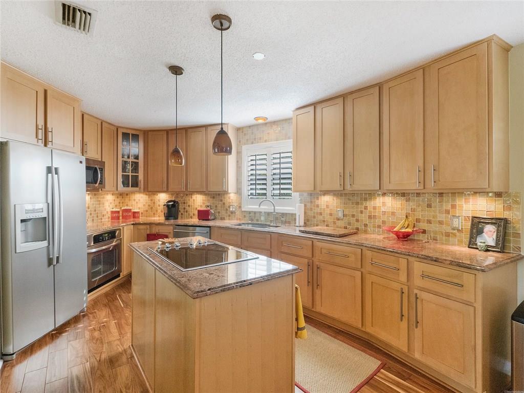 341 Southwest Timber Trail Stuart, FL 34997 - Photo 11 of 25 Gallery Image 11