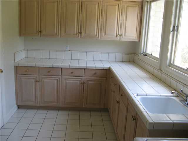 381 Rancho Camino Fallbrook, CA 92028 - Photo 10 of 13