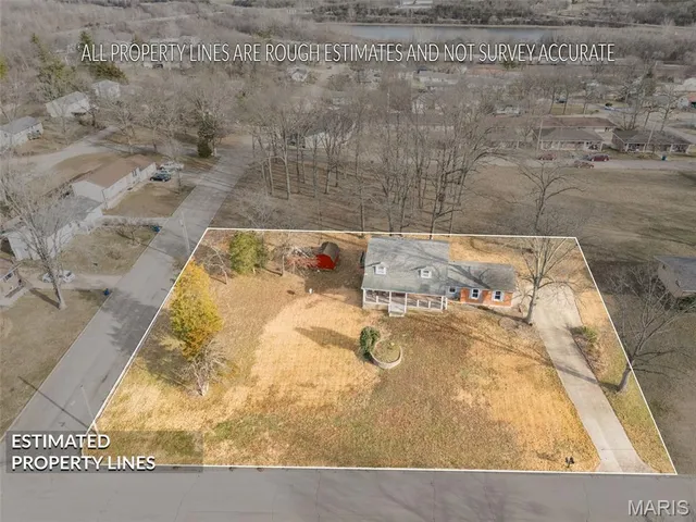 $293,750 | 1621 North 6th Street, De Soto, MO 63020