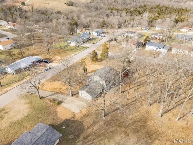 $293,750 | 1621 North 6th Street, De Soto, MO 63020