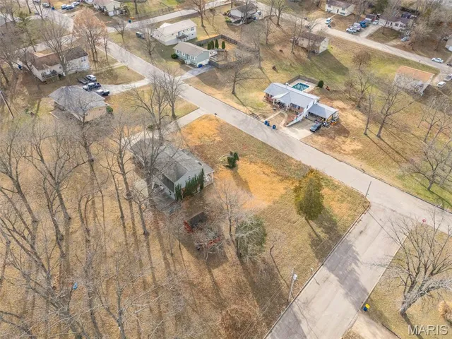$300,000 | 1621 North 6th Street, De Soto, MO 63020