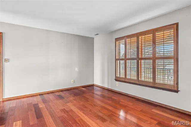 $300,000 | 1621 North 6th Street, De Soto, MO 63020