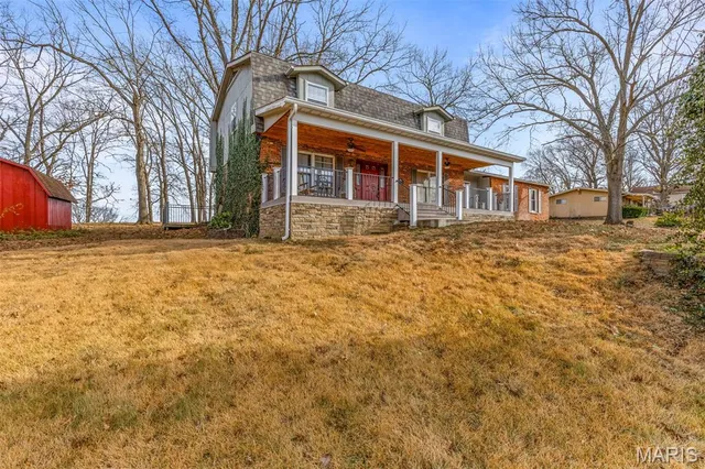 $293,750 | 1621 North 6th Street, De Soto, MO 63020