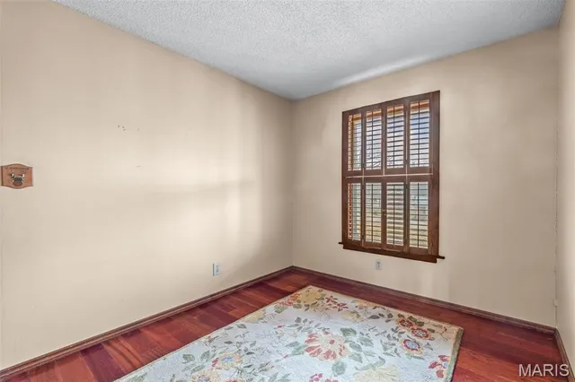 $293,750 | 1621 North 6th Street, De Soto, MO 63020