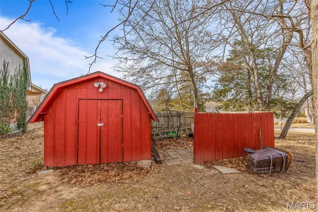 $300,000 | 1621 North 6th Street, De Soto, MO 63020