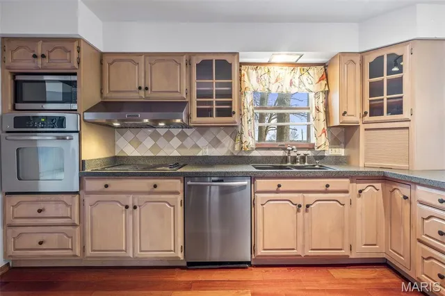 $300,000 | 1621 North 6th Street, De Soto, MO 63020