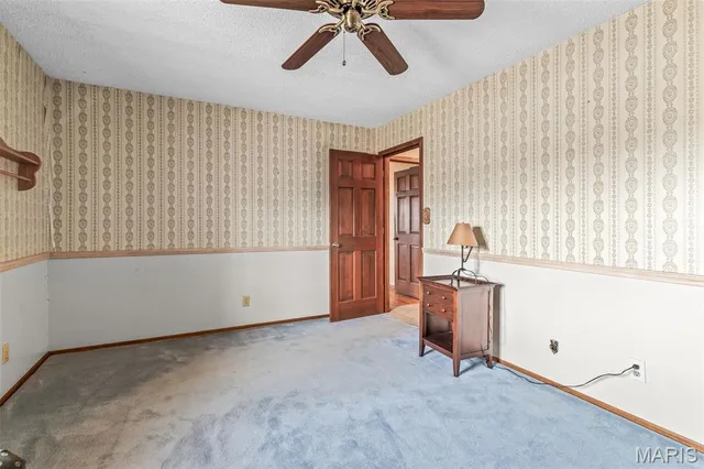 $300,000 | 1621 North 6th Street, De Soto, MO 63020